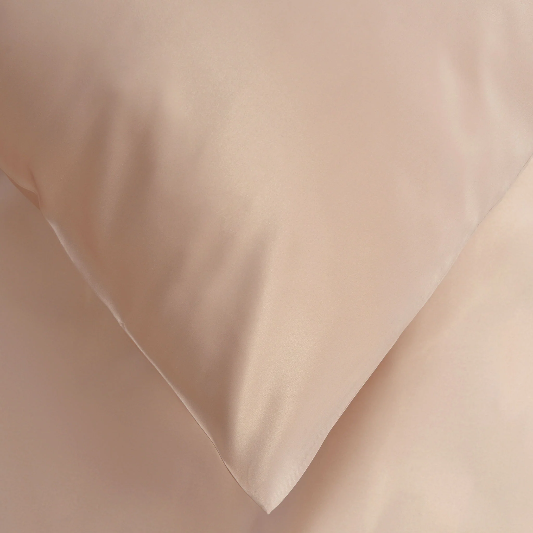 SILK Set așternut 4 piese, 200x220cm - Image 9