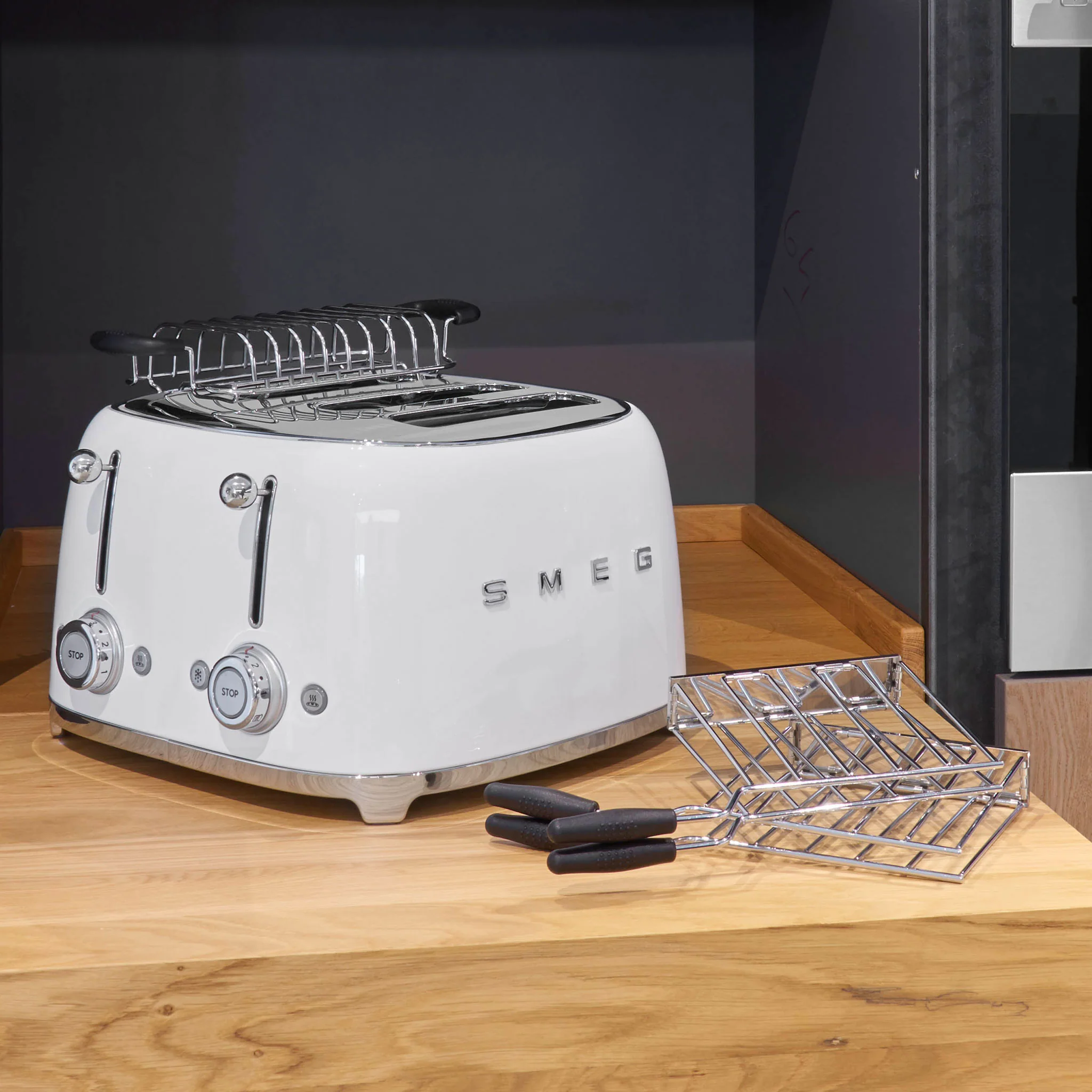 SMEG Prăjitor pâine, 2000W - Image 10