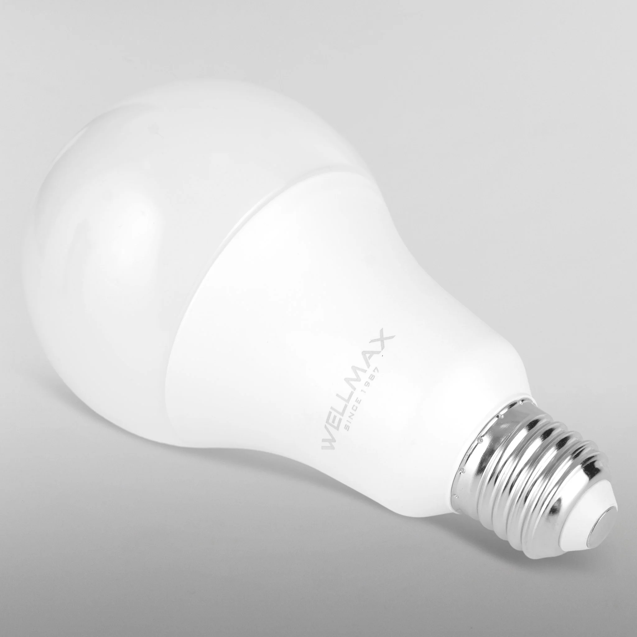 WELLMAX Bec LED 18W E27 - Image 7